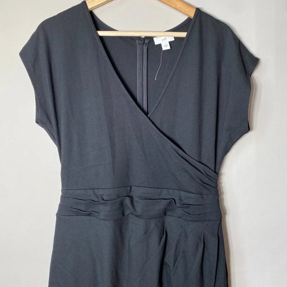 NWOT Christian Siriano for J.Jill Womens Size Small V-Neck Faux Wrap Black Dress - Picture 8 of 16